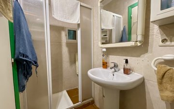 Property slide 10