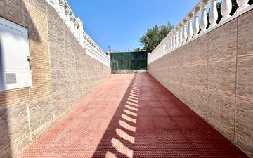 Property slide 44