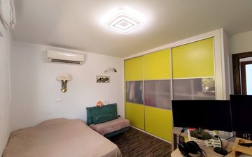 Property slide 25