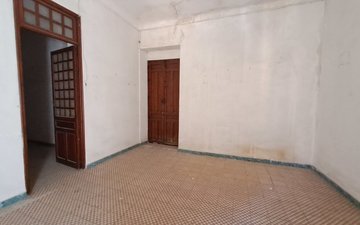 Property slide 39
