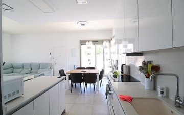 Property slide 4