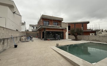 Property slide 4