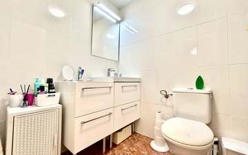 Property slide 18