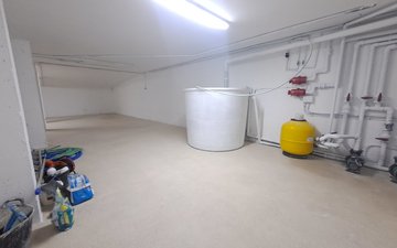 Property slide 25