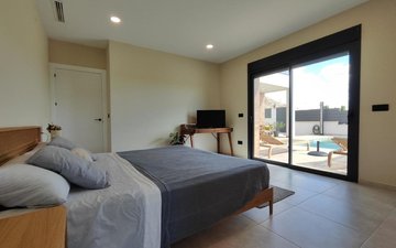 Property slide 21