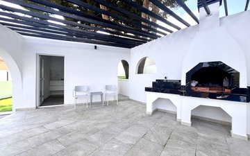 Property slide 32