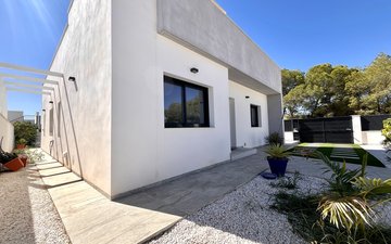 Property slide 17