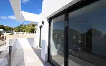 Property slide 44