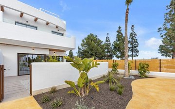 Property slide 25