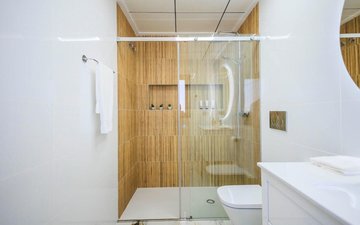 Property slide 25