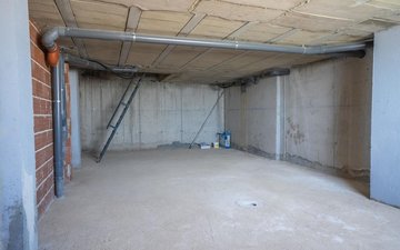 Property slide 44