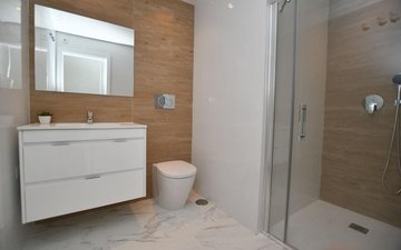 Property slide 18