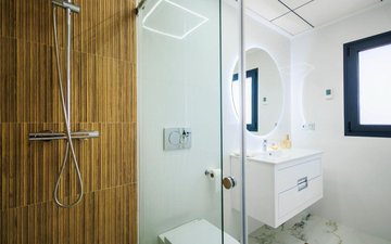 Property slide 24