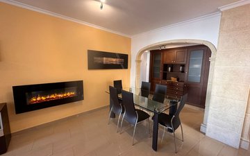 Property slide 17