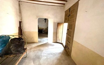 Property slide 18