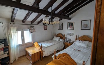 Property slide 10