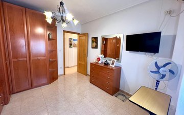 Property slide 16