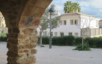 Property slide 34