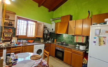 Property slide 10