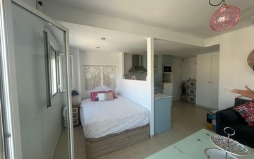 Property slide 10