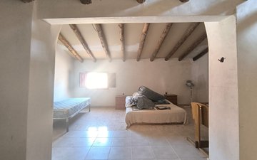 Property slide 16