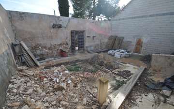 Property slide 15