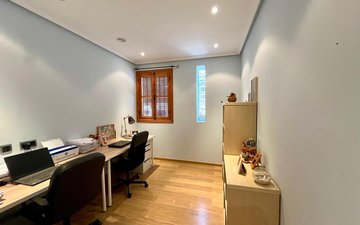 Property slide 18
