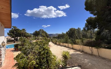 Property slide 41
