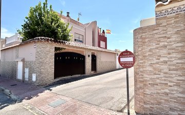 Property slide 32