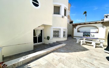 Property slide 39