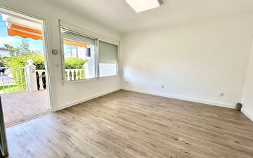 Property slide 7