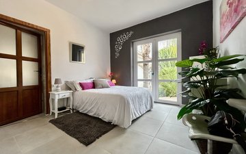 Property slide 16