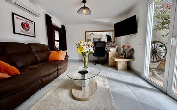 Property slide 19