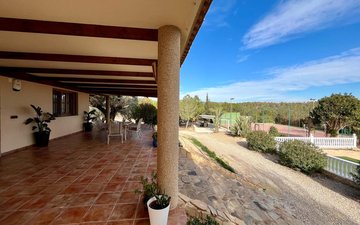 Property slide 38