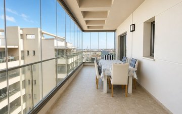 Property slide 18