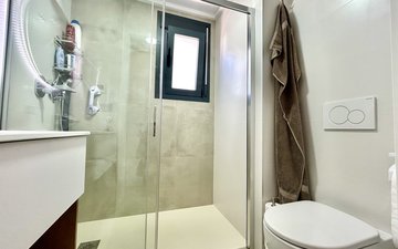 Property slide 21