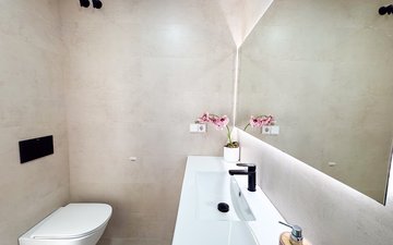 Property slide 32