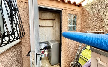 Property slide 21