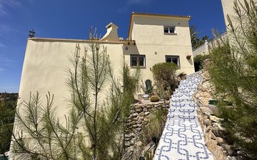 Property slide 4