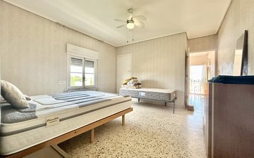 Property slide 39