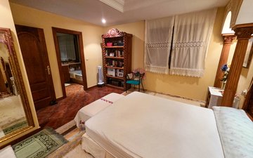 Property slide 17