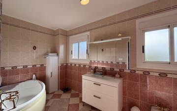 Property slide 29