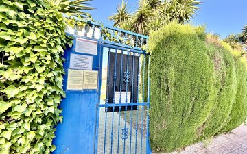 Property slide 16