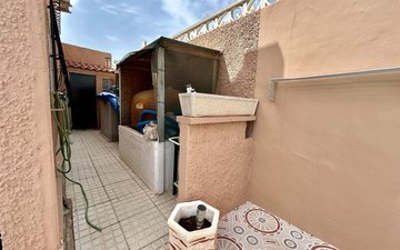 Property slide 20