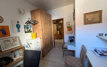 Property slide 39