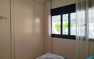 Property slide 16