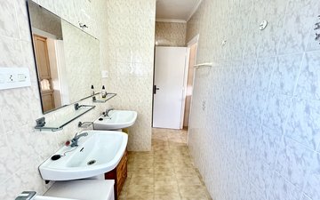 Property slide 43