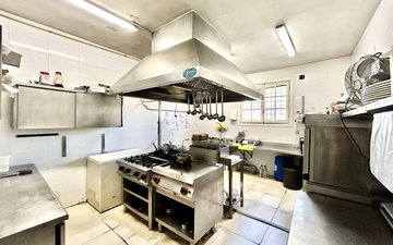 Property slide 32
