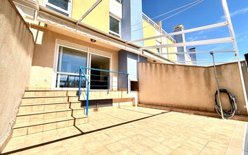 Property slide 33
