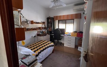Property slide 10